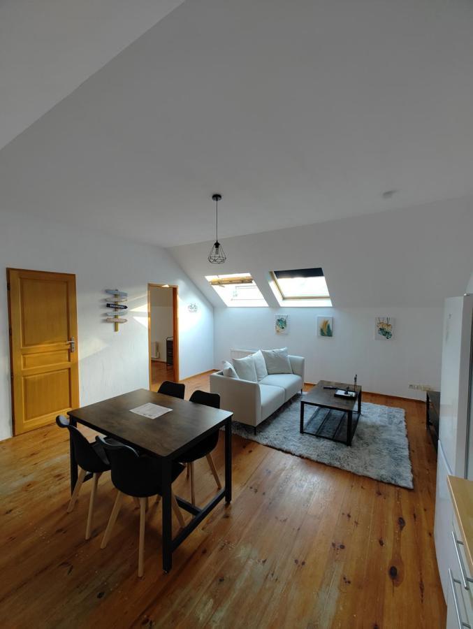 Cosy Appartement 2 Chambres Pont-de-l'Arche Ngoại thất bức ảnh